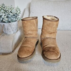 Authentic Ugg Australia tan boots 5